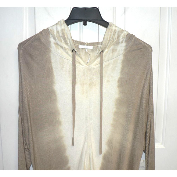 Stitchdrop Women's Pullover SharkBite Hem Tunic Hoodie in Driftwood Medium $92 - Picture 3 of 4